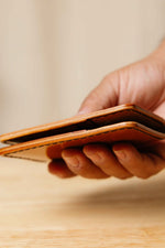 Load image into Gallery viewer, The Sequoia Billfold - Russet Wickett &amp; Craig
