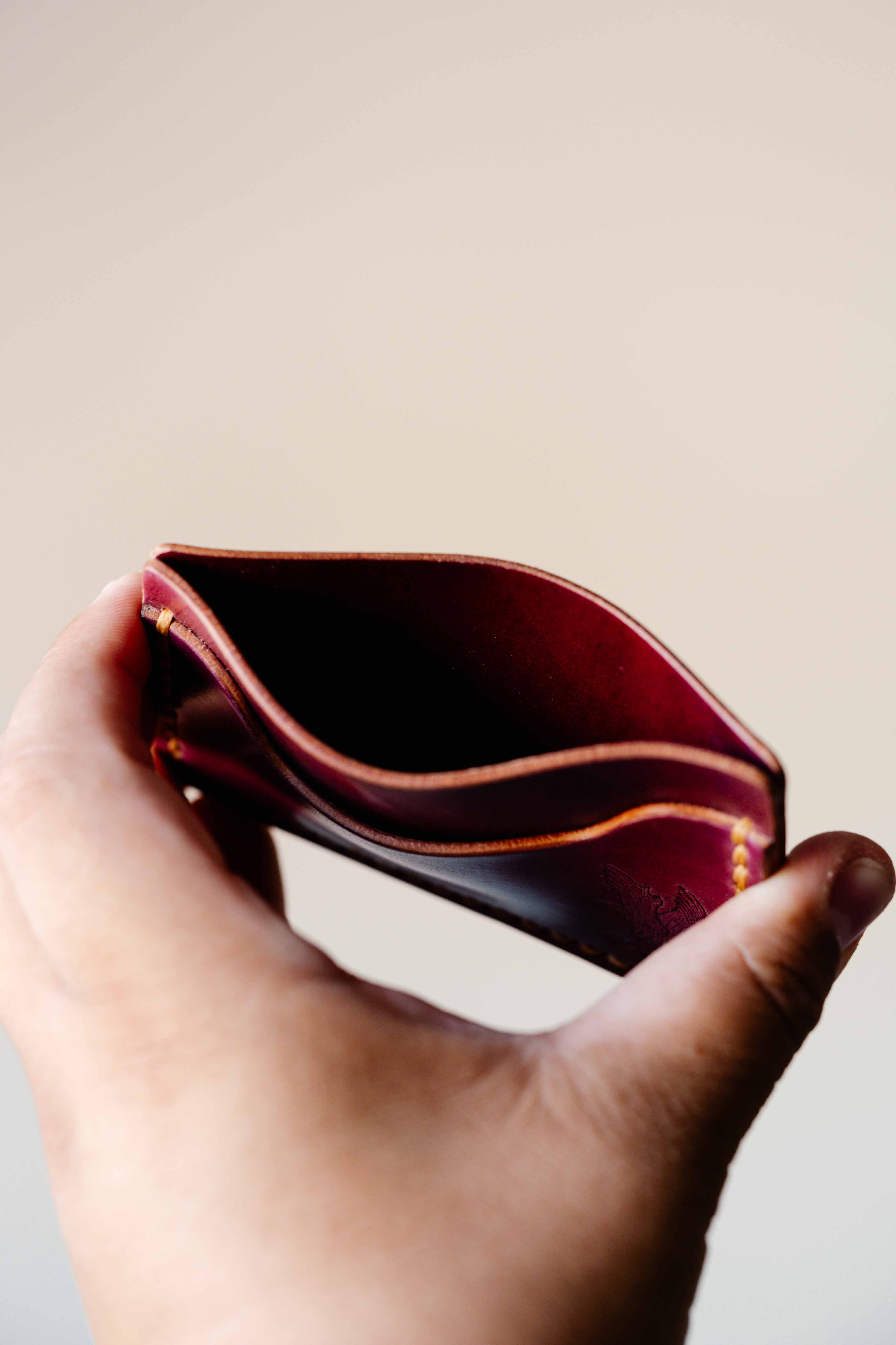 The Mojave Card Minimal - Horween Shell Cordovan Marbled Ultraviolet