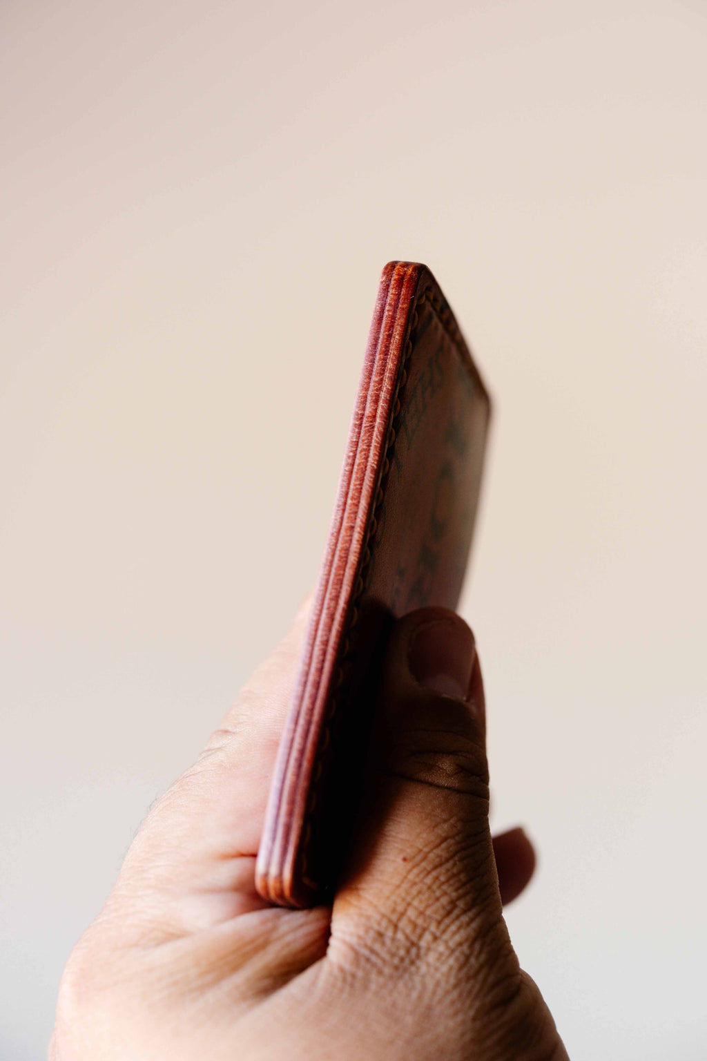 The Mojave Card Minimal - Horween Shell Cordovan Marbled Ultraviolet