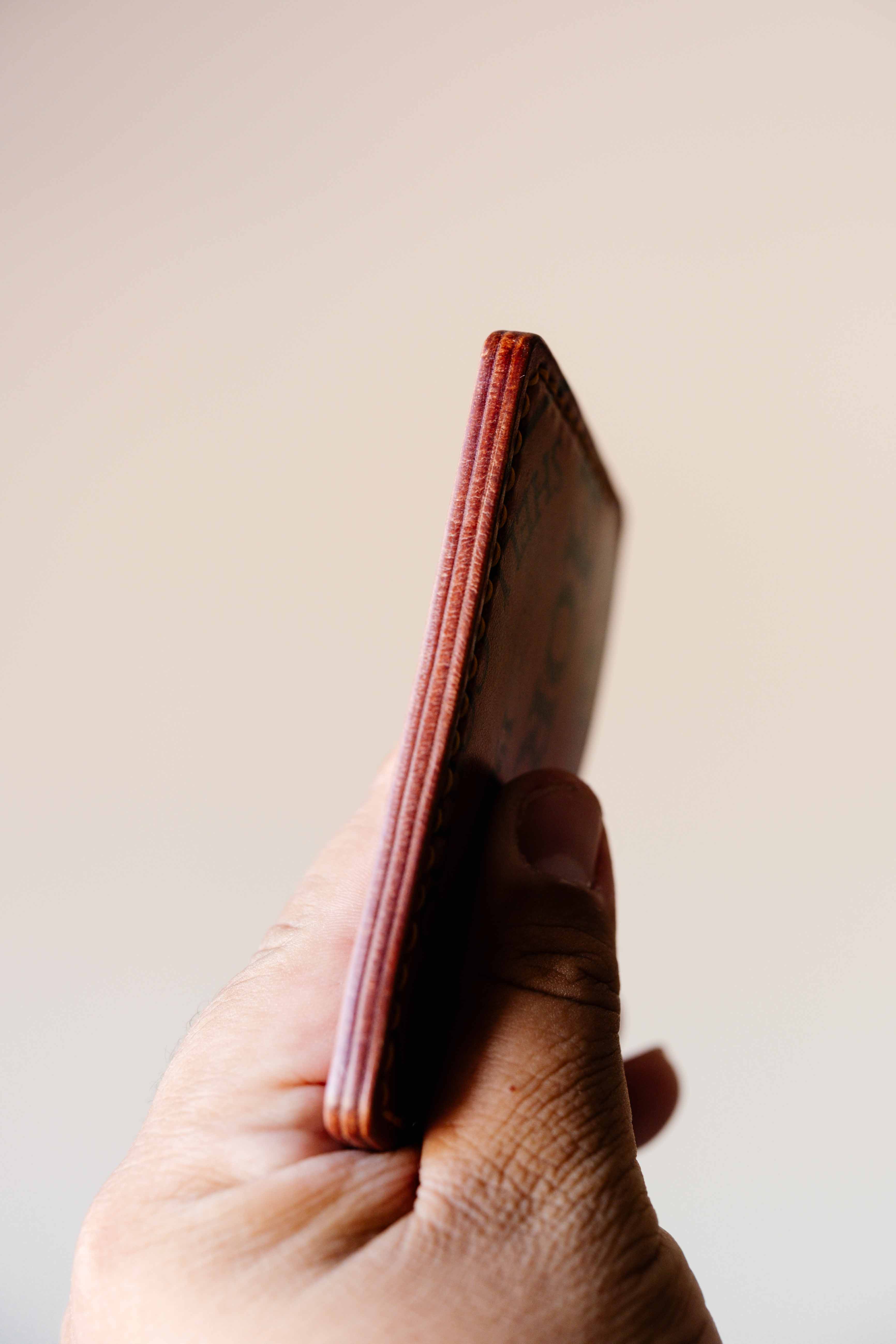 The Mojave Card Minimal - Horween Shell Cordovan Marbled Ultraviolet