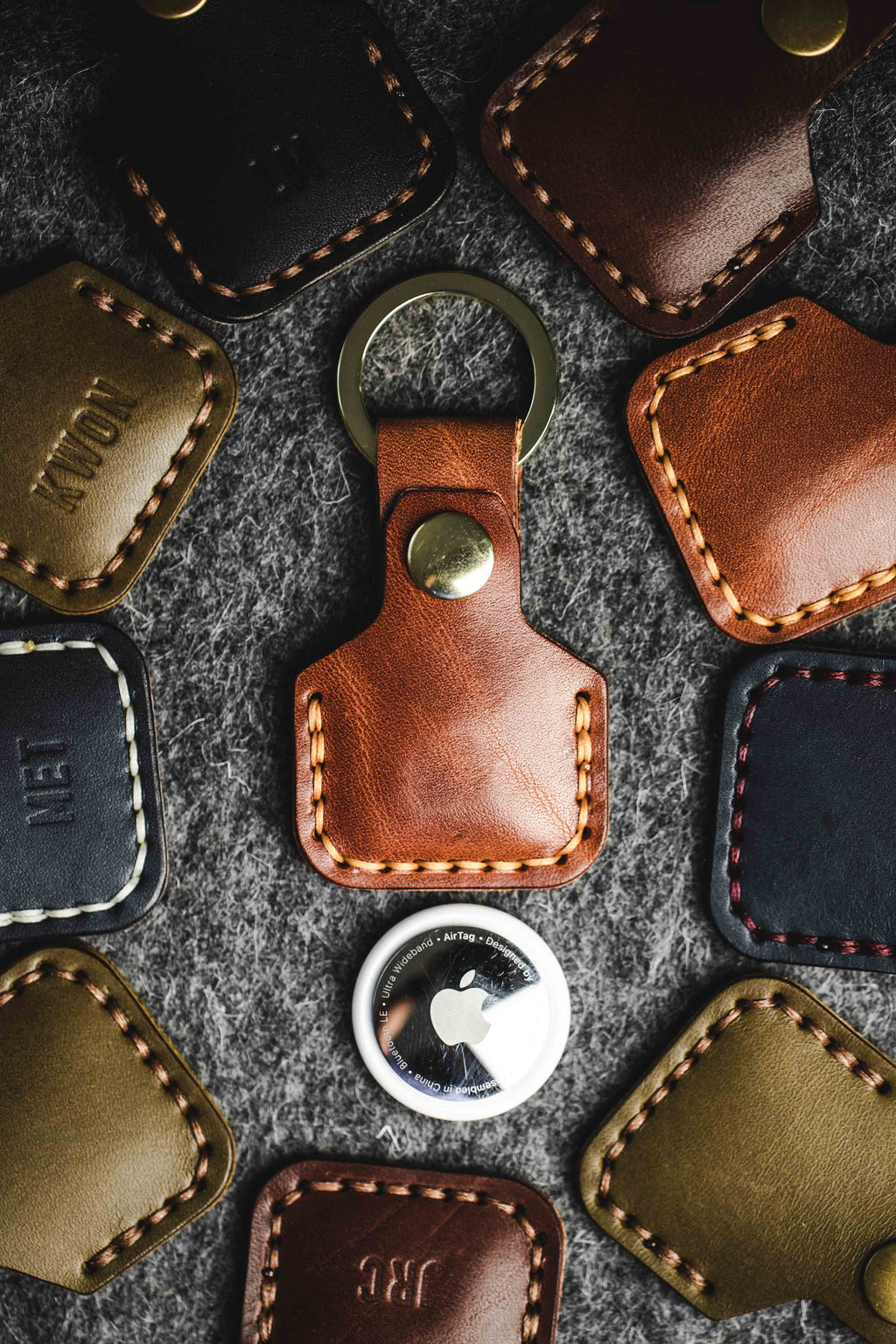 Apple AirTag Keychain